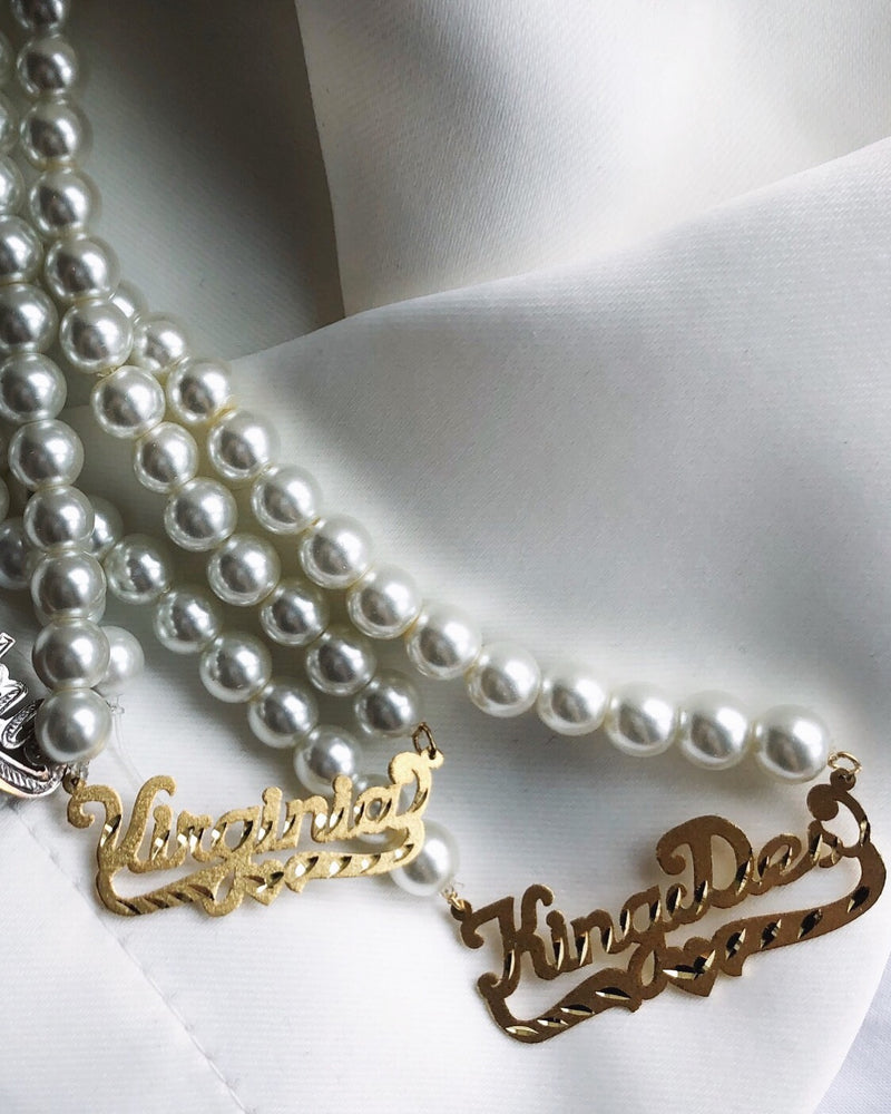 Custom-Pearl-Nameplate-Necklace-Layers-of-Jewelry